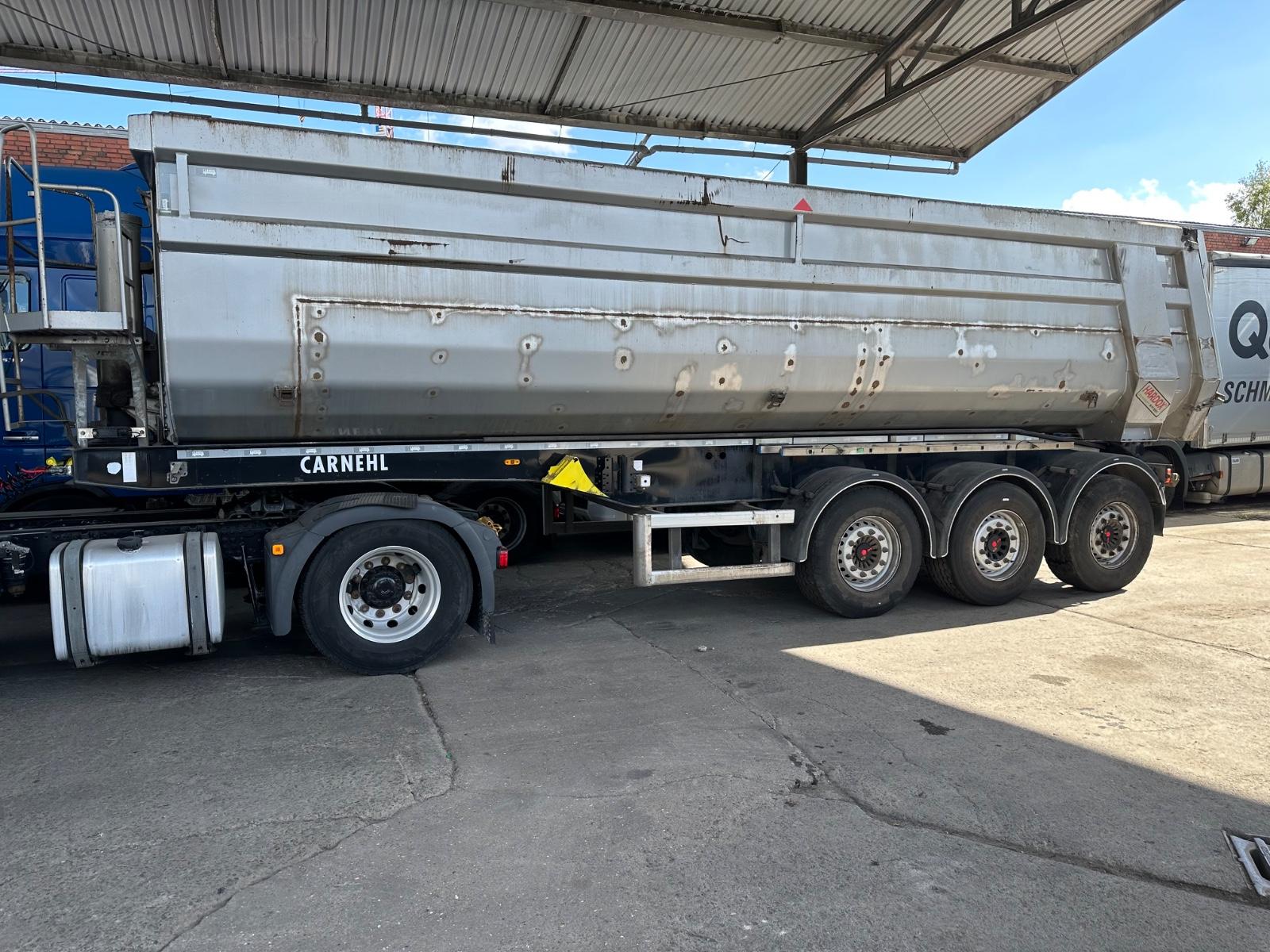 Carnehl CHKS/HH - 38m3   neu boden