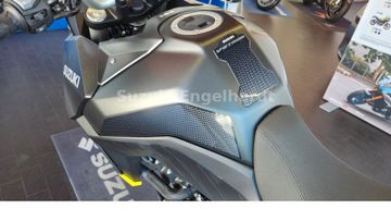 Suzuki V Strom 800