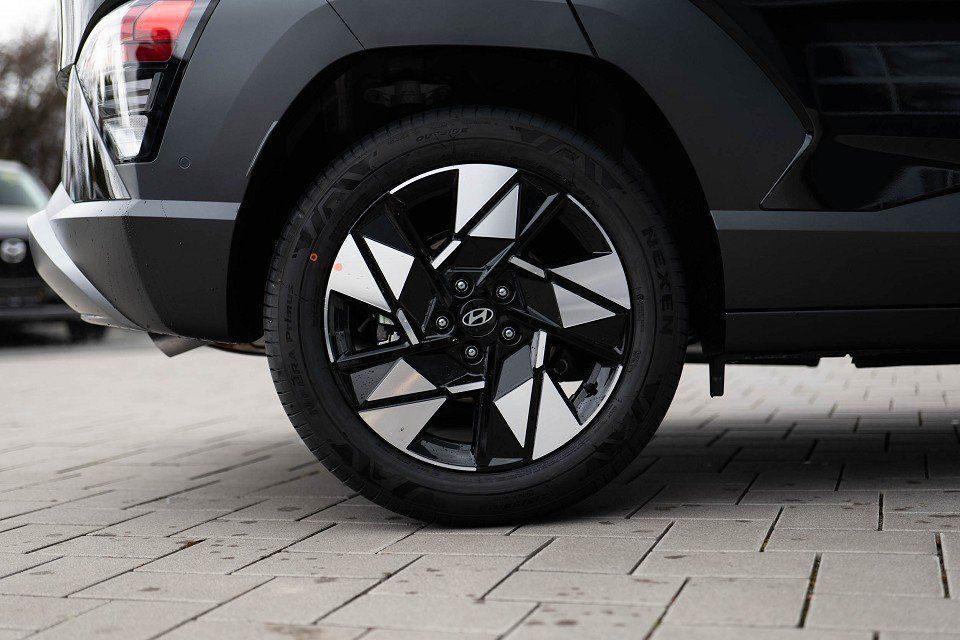 Fahrzeugabbildung Hyundai KONA 1.6T 198PS DCT AWD PRIME Sitz-Paket