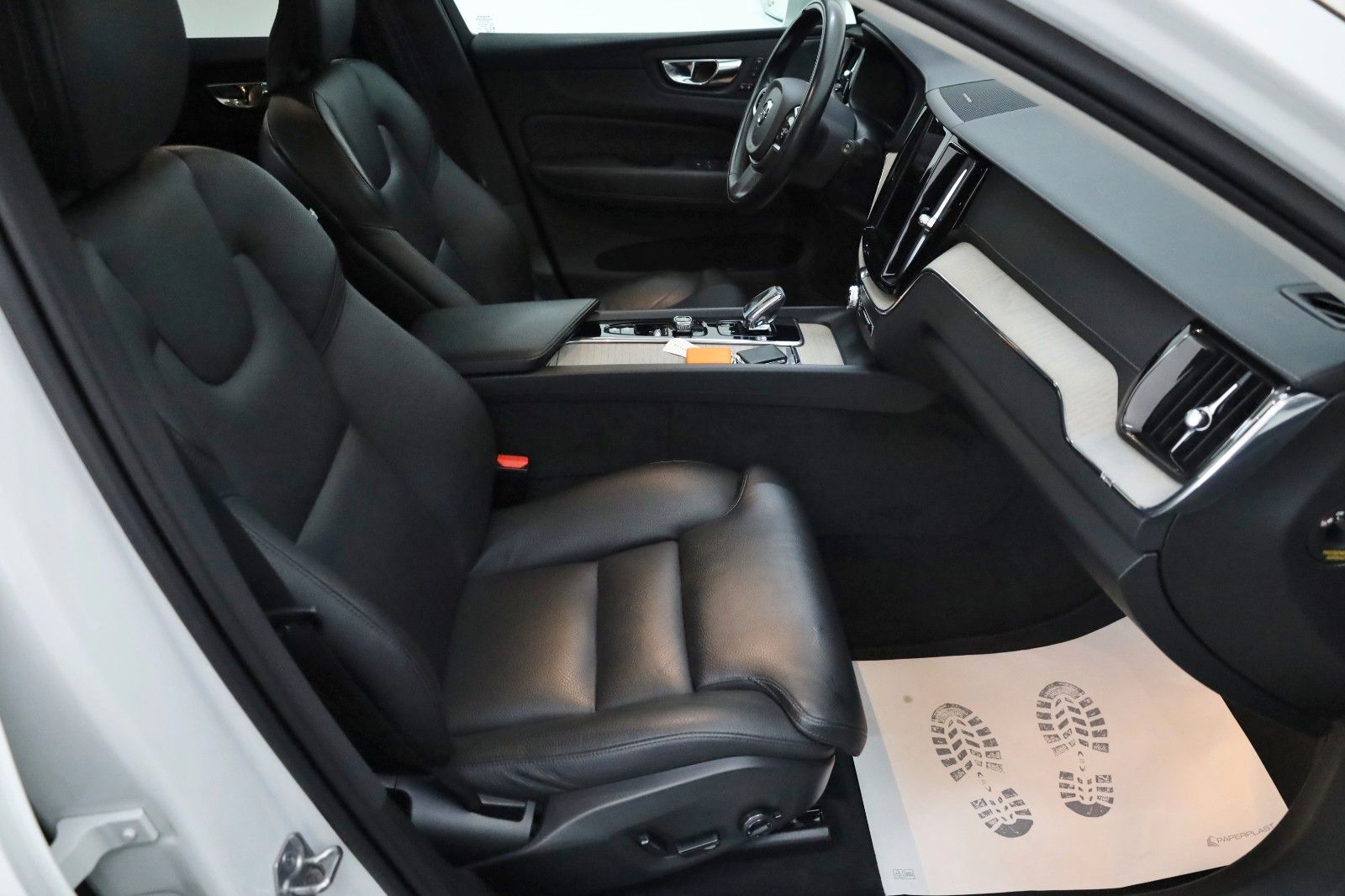 Fahrzeugabbildung Volvo XC60 Inscription T6 AWD,Leder,Kamera,Panoram,AHK