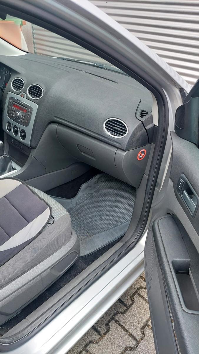 Ford Focus 2007 — photo 5