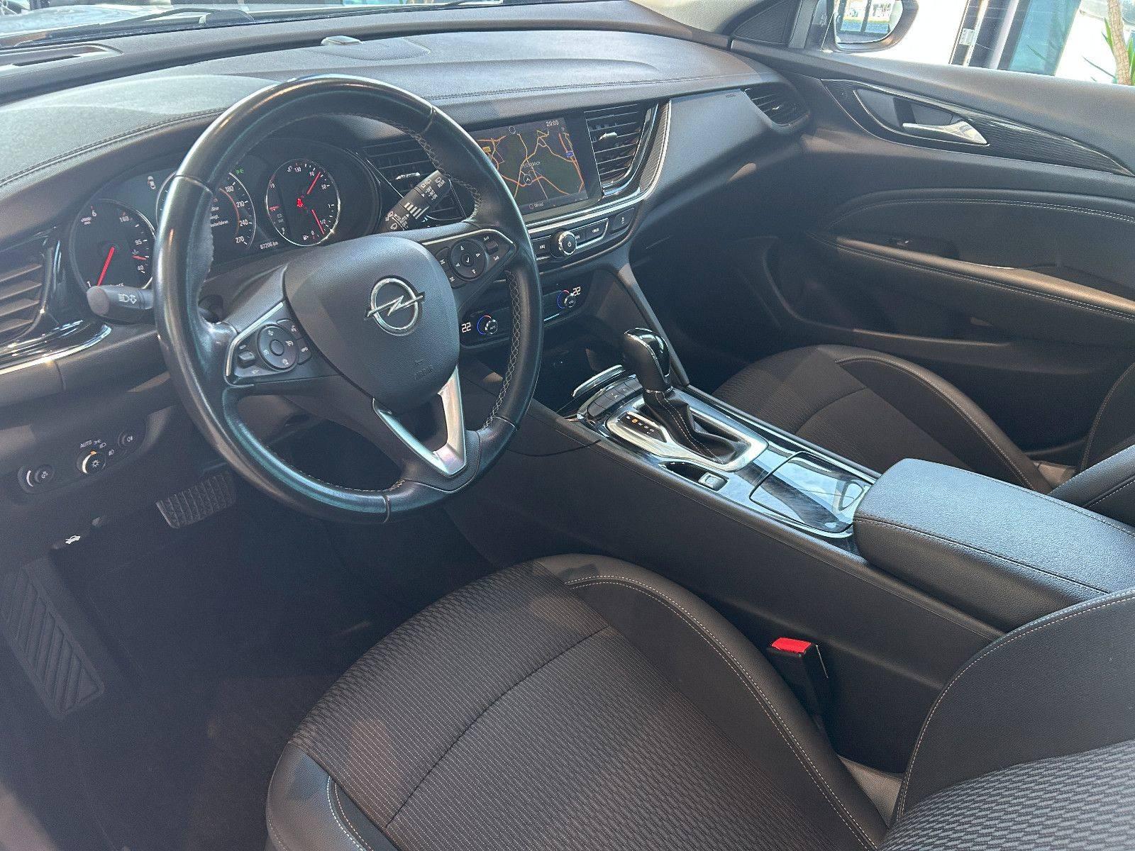 Opel Insignia AUTOMATIK+NAVIGATION+KAMERA+PDC+TEMPOM