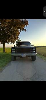 Chevrolet 1984 Chevrolet Suburban 5,7 V8 K10 - Chevrolet Suburban C mit Benzin-Antrieb