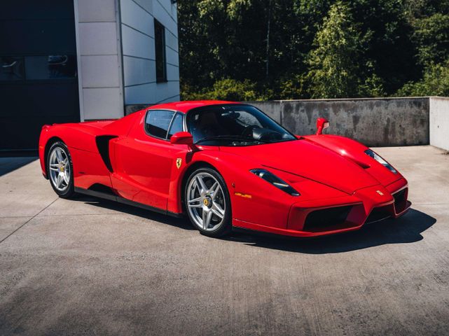Ferrari Enzo Ferrari Classiche Cert. / 1 of 399 / Low Mi