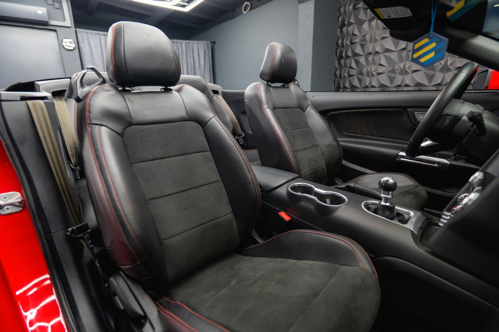 Fahrzeugabbildung Ford Mustang Shelby GT California Special PREMIUM LED