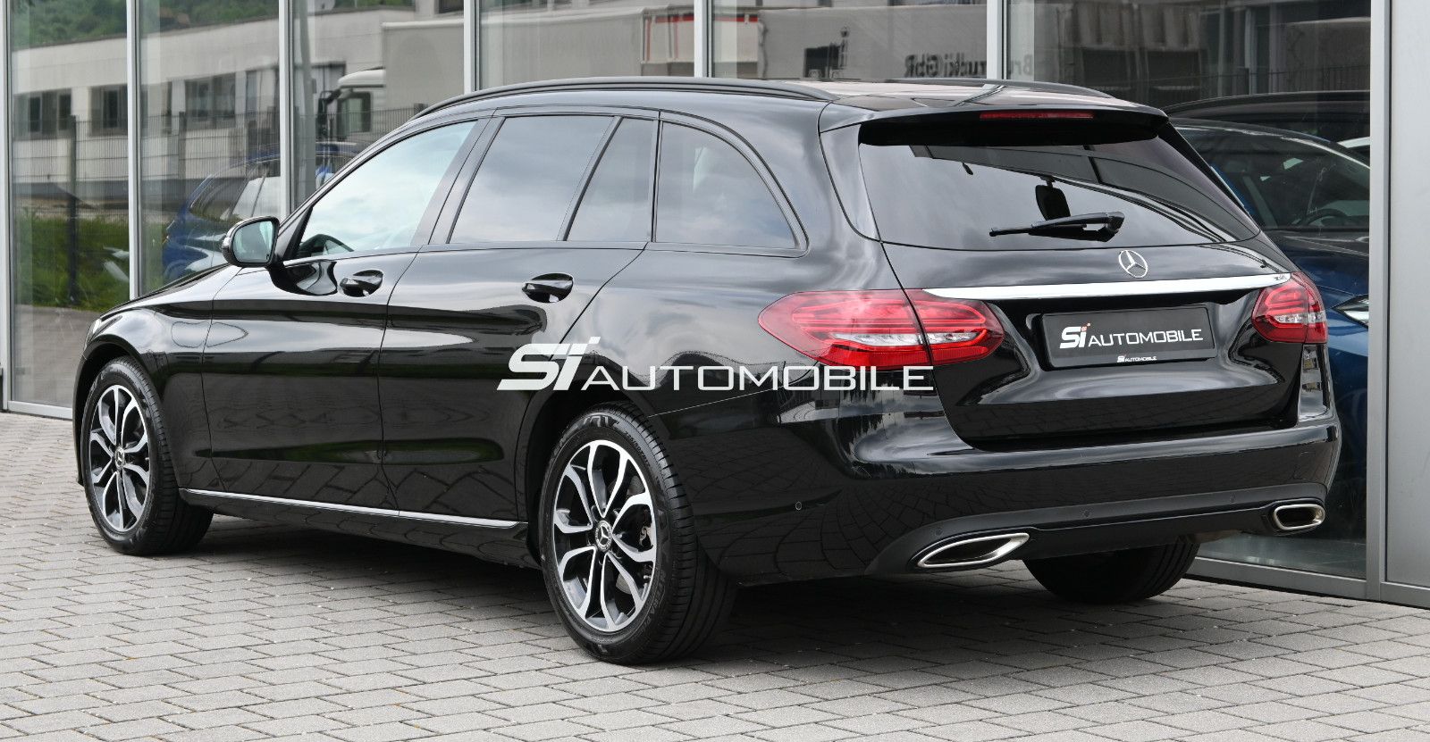 Fahrzeugabbildung Mercedes-Benz C 300 T Aut. Avantgarde °NIGHT°MULTIBEAM°KAMERA°