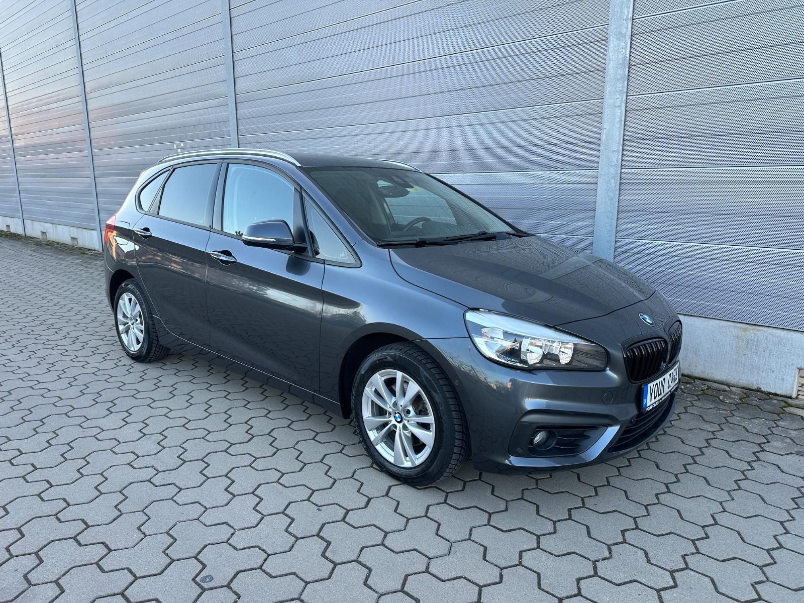 BMW 218 Navi,PdcV+H,Kamera,8Fachbereift,Ahk,StztHzng