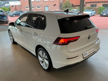 Volkswagen Golf - 8