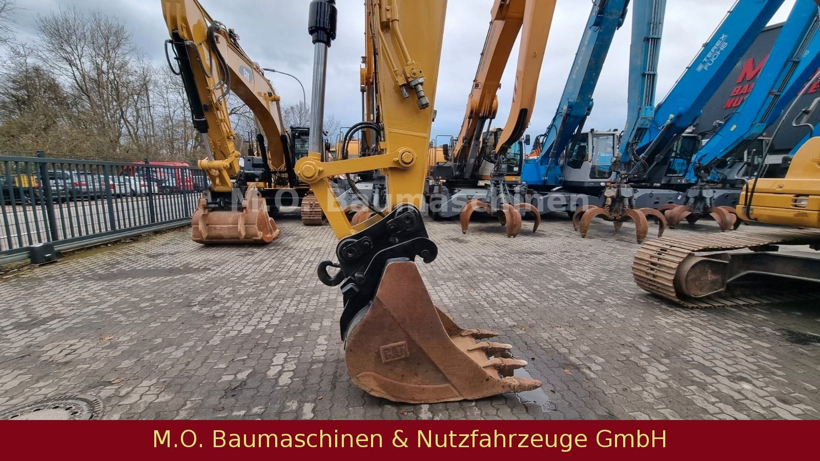 Fahrzeugabbildung CAT 320 D L / AC / SW/Hammerline/