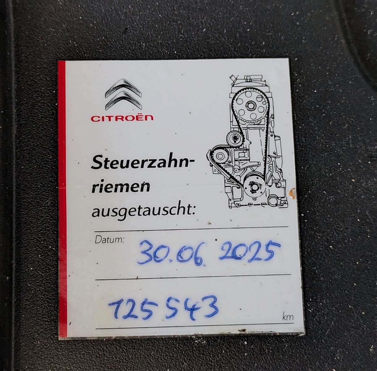 Fahrzeugabbildung Peugeot 5008 GT-LINE LEDER NAVI PANORAMA LED AHK 7-SITZE