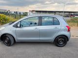 Toyota Yaris Sol  *1 HAND *Automatik*TÜV NEÜ.Motor 1,3 - Toyota Yaris: Sol
