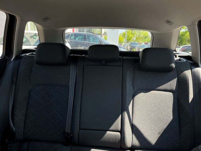 Golf Variant 8 Life 2.0 TDI DSG Navi*Kamera*Assi