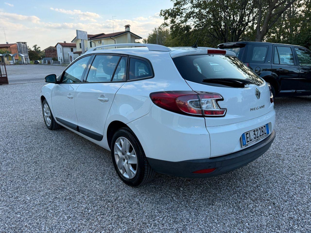 Renault Megane 2011 — photo 5