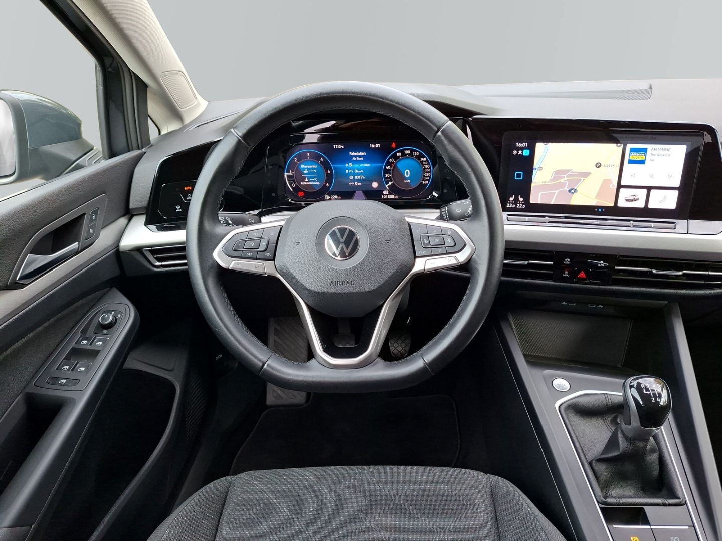 Golf VIII 2.0 TDI Life *NAVI*STHZ*KAMERA*