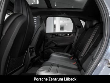 Porsche Cayenne - 6