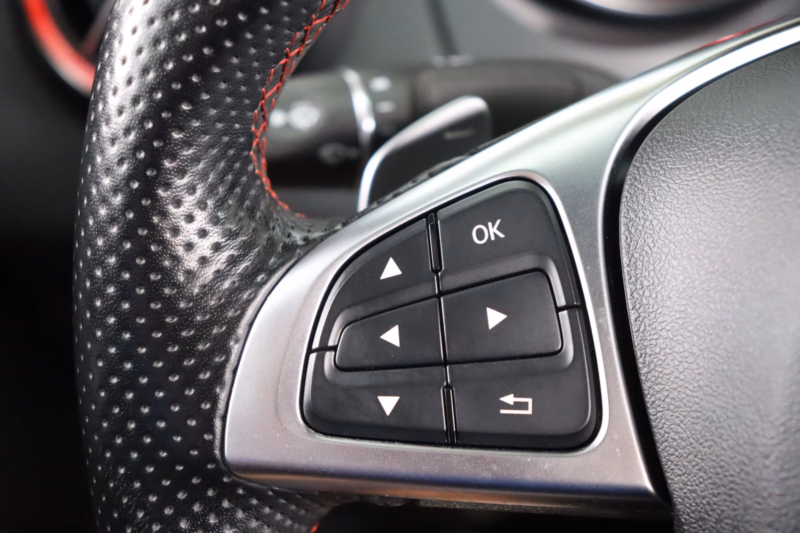 Mercedes-Benz CLA 45 AMG 4Matic Coupe * Led * Navi * Alcantara