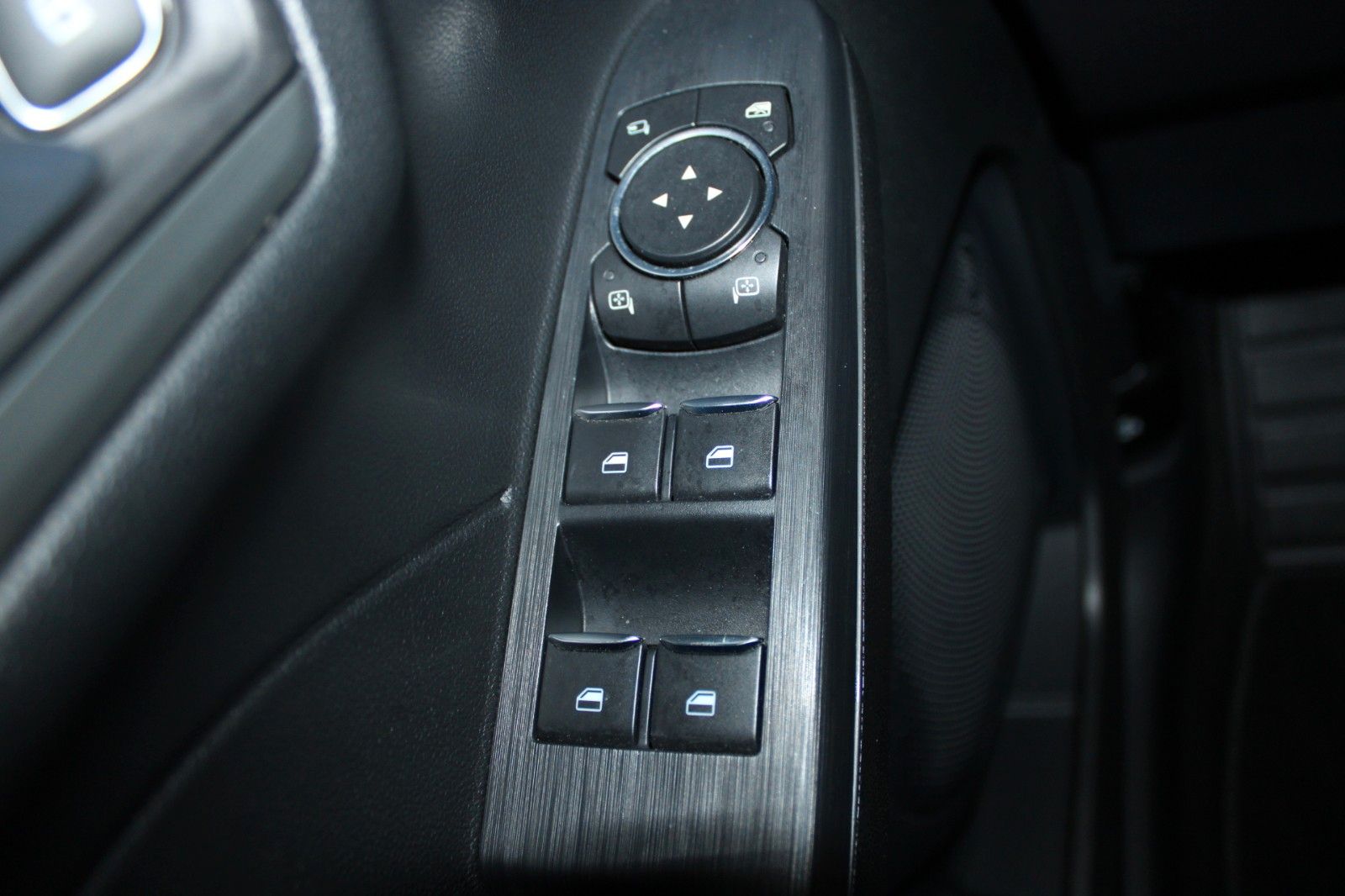 Fahrzeugabbildung Ford Kuga PHEV Titanium X ACC LED HUD 2xCam WinterP.