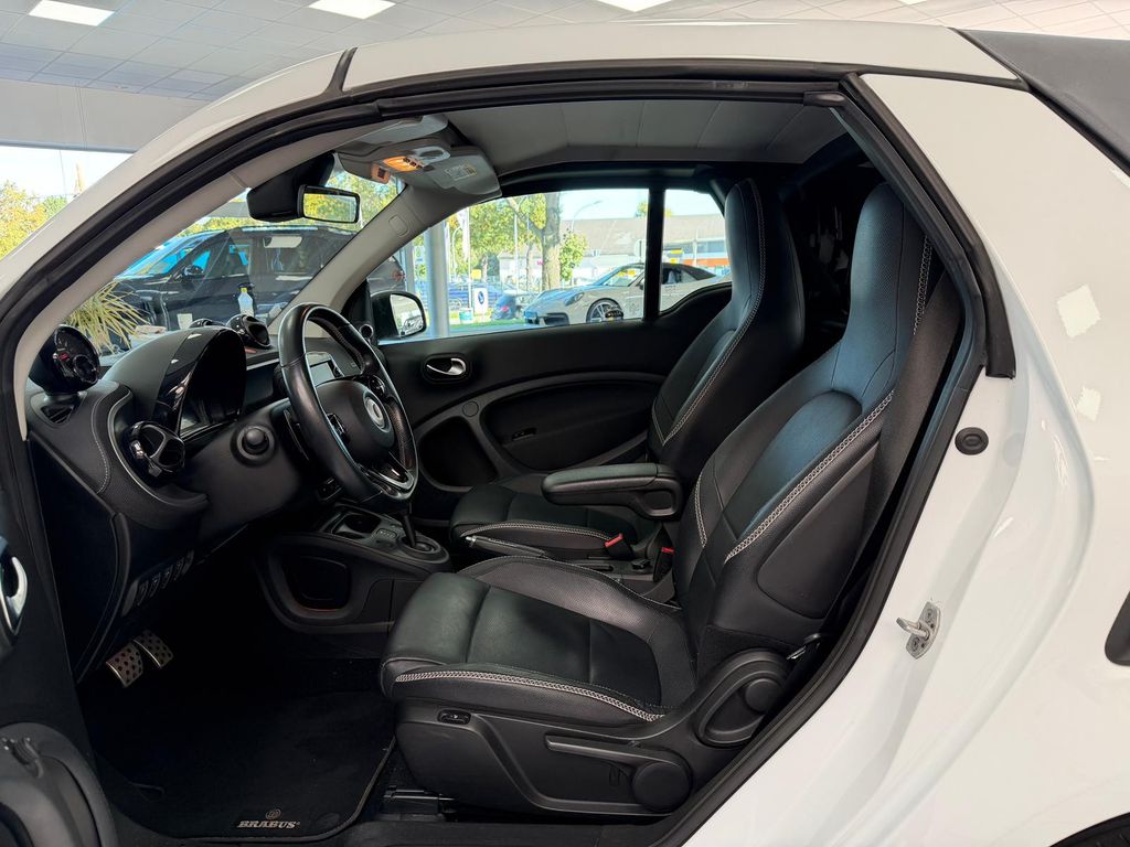 Smart Fortwo fortwo Brabus Cabrio Xclusive*KAM*JBL*PDC*LEDER*