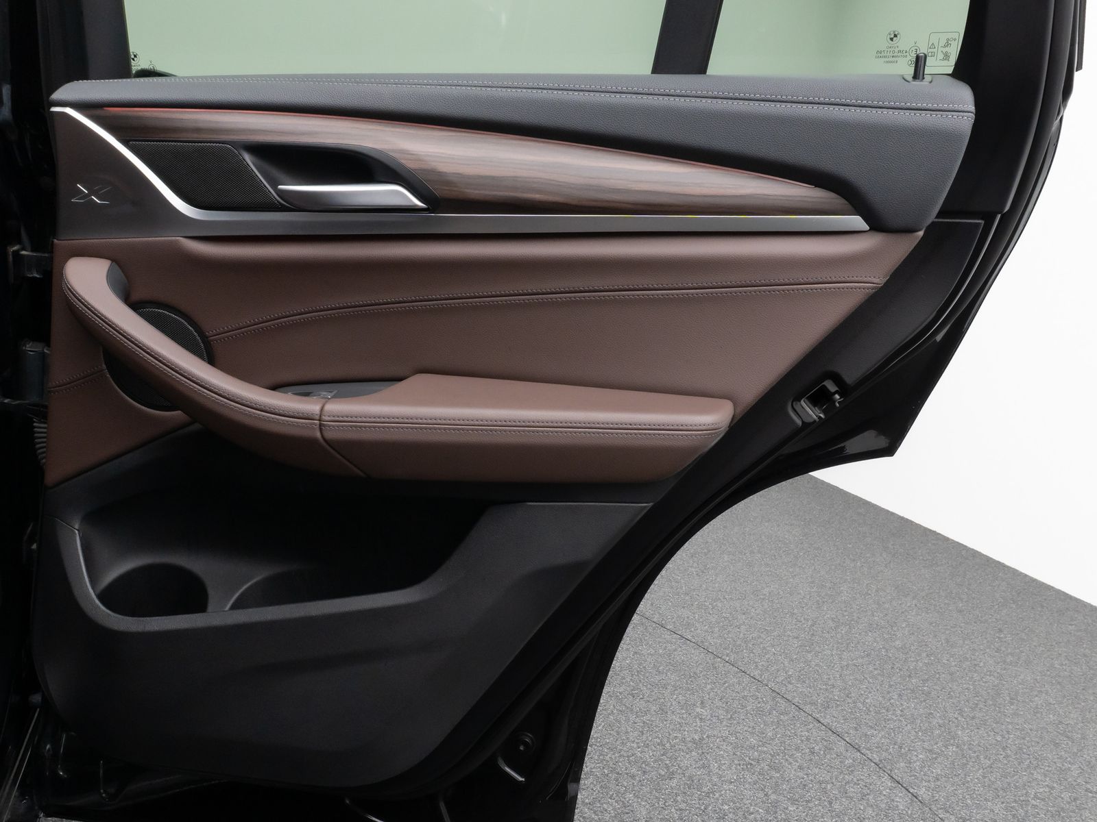 Fahrzeugabbildung BMW X4 M40i Panorama 360°HUD DAB HiFi Komfort AHK