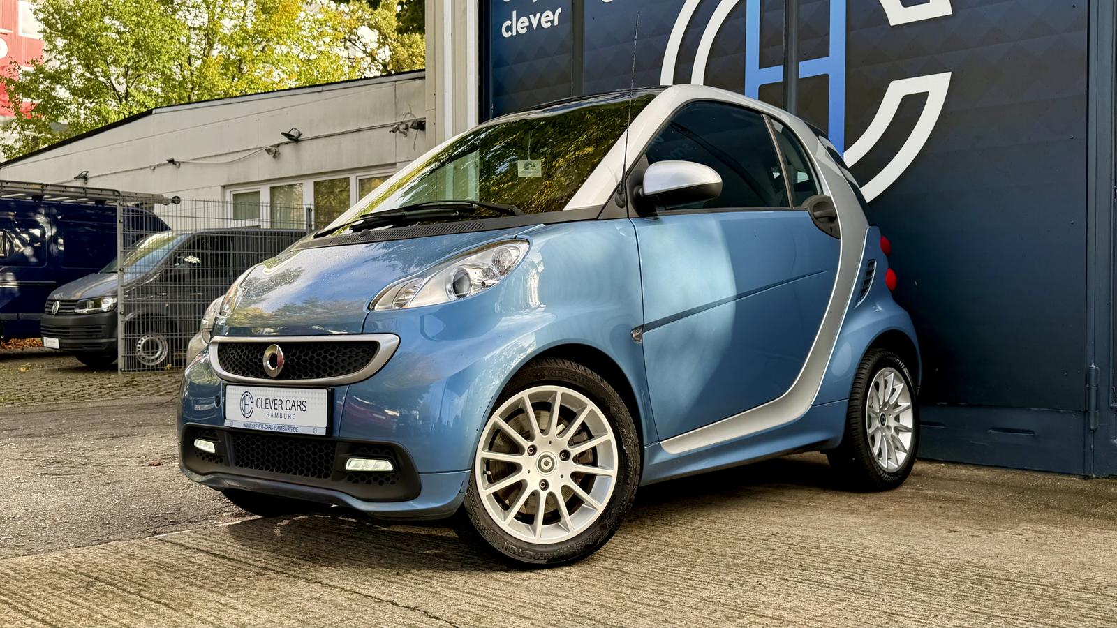 Smart ForTwo PASSION*SERVO*PANO*KLIMA*LED*APPLECAR*MB