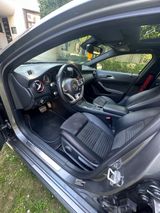 Mercedes-Benz A 250 Sport 4MATIC DCT Sport - Mercedes-Benz A 250: Sport