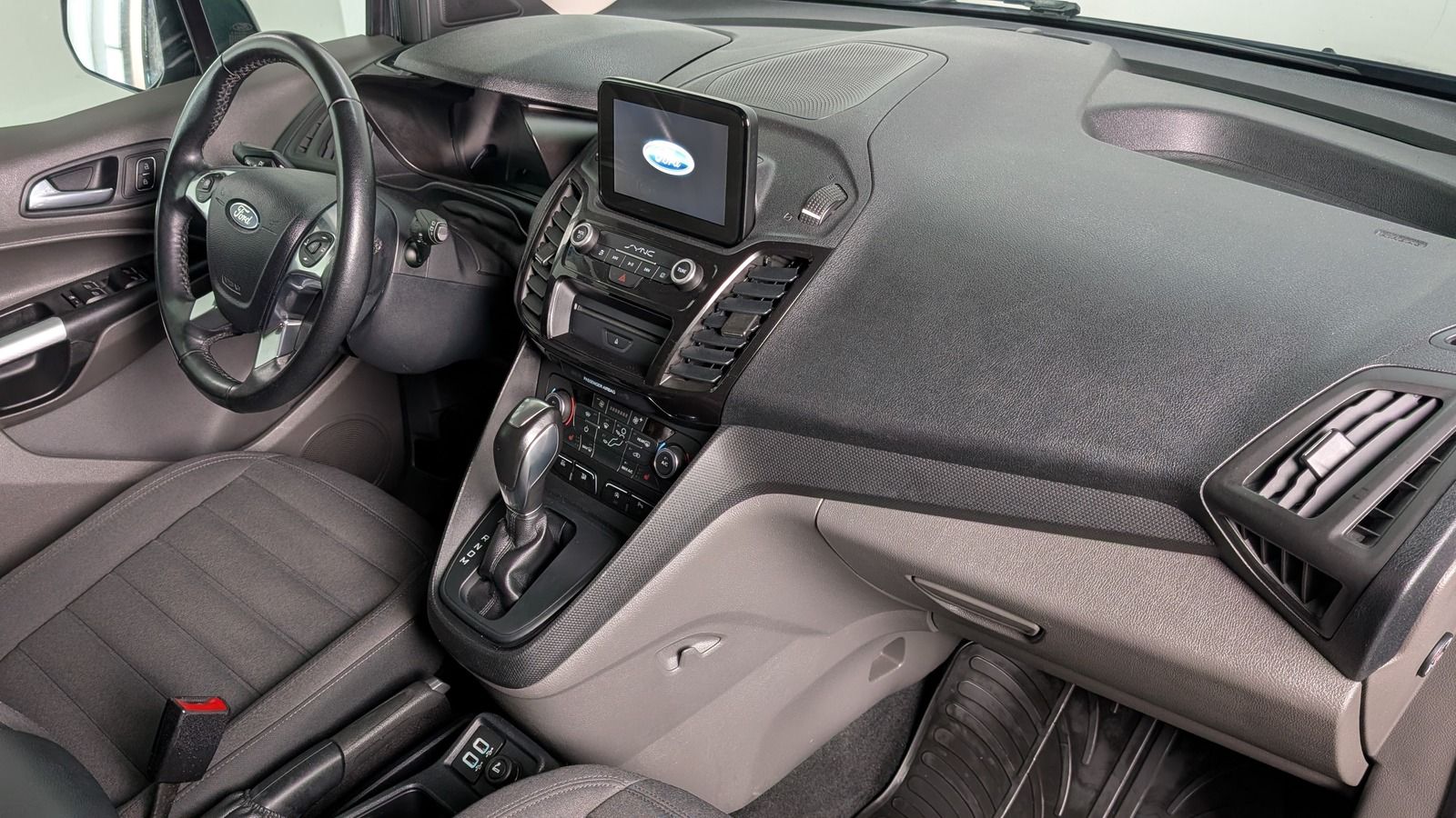 Fahrzeugabbildung Ford Grand Tourneo Connect 1.5 TDCi * LED * Navi Tita