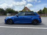Audi RS3 2.5 TFSI S tronic quattro Sportback - - Audi RS3 mit Benzin-Antrieb: Limousine, 2.5