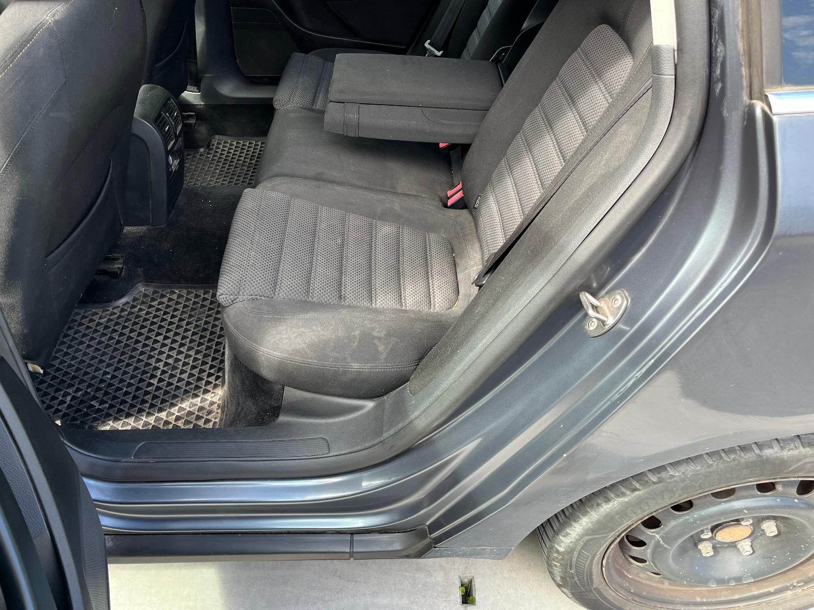 Volkswagen Passat 2010 — photo 19