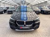 BMW X1 sDrive18d Advantage   PDC|LED|Navigation - BMW X1: Schwarz