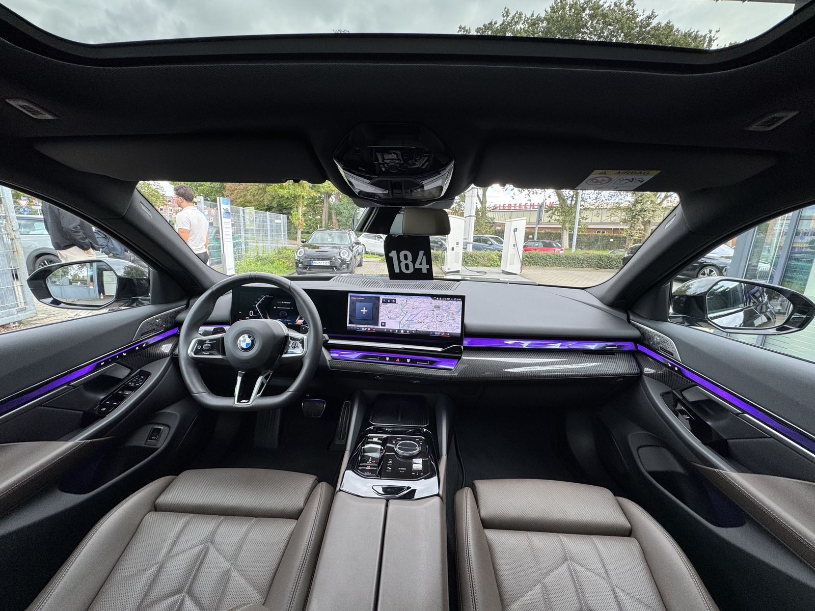 BMW 540d xDrive Touring M Sport AHK Autobahnas PANO foto 2