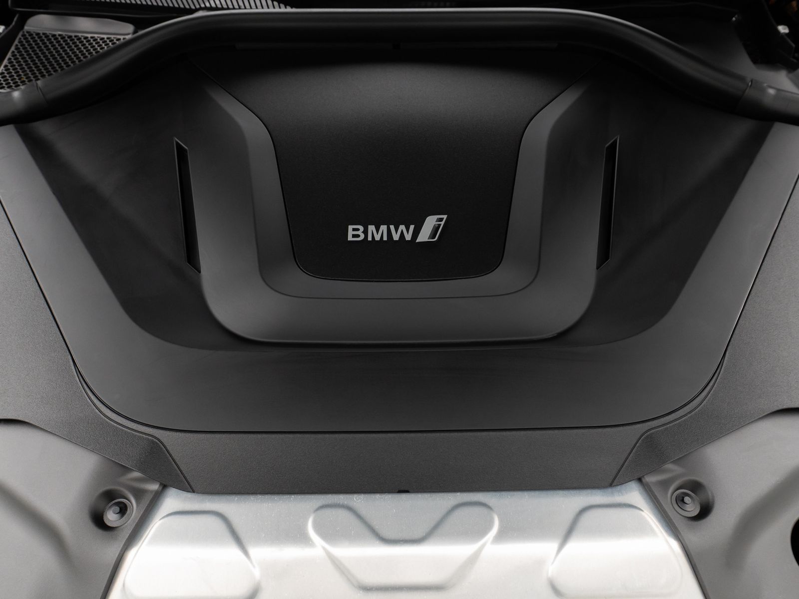 Fahrzeugabbildung BMW iX3 M Sport Impressive Panorama 360° HUD DAB H/K