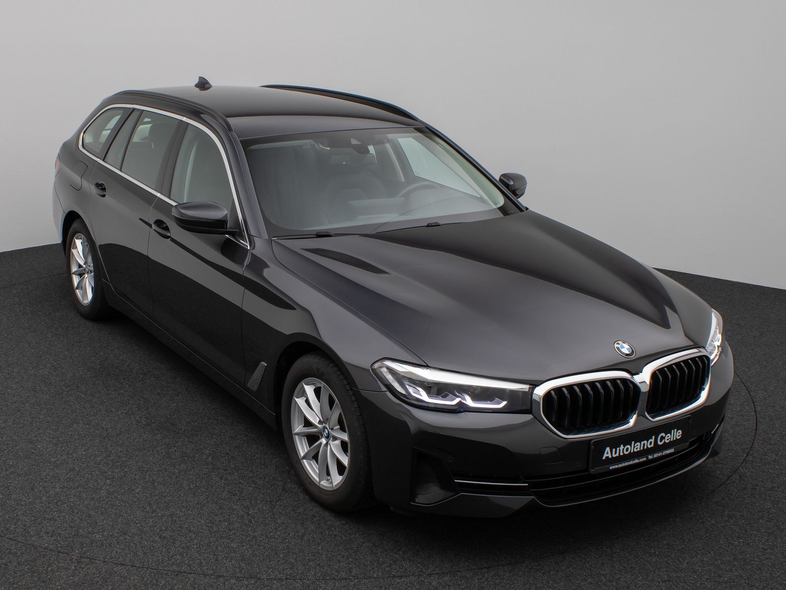 Fahrzeugabbildung BMW 520d Kamera DAB CockPitPro Alarm Sport Leder LED