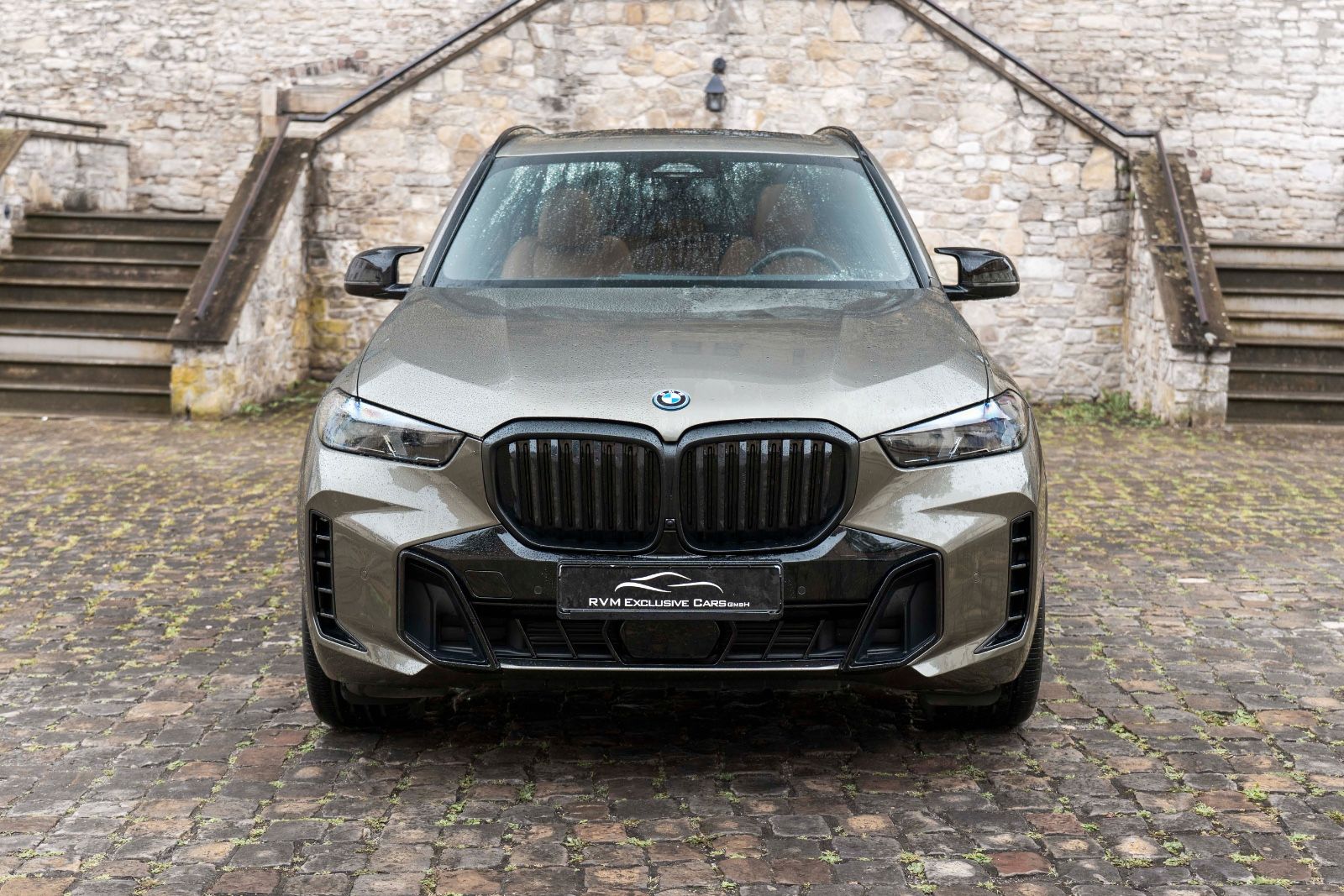 Fahrzeugabbildung BMW X5 50e xDrive M SPORT PANO LUFT KAM MASSAGE HIFI