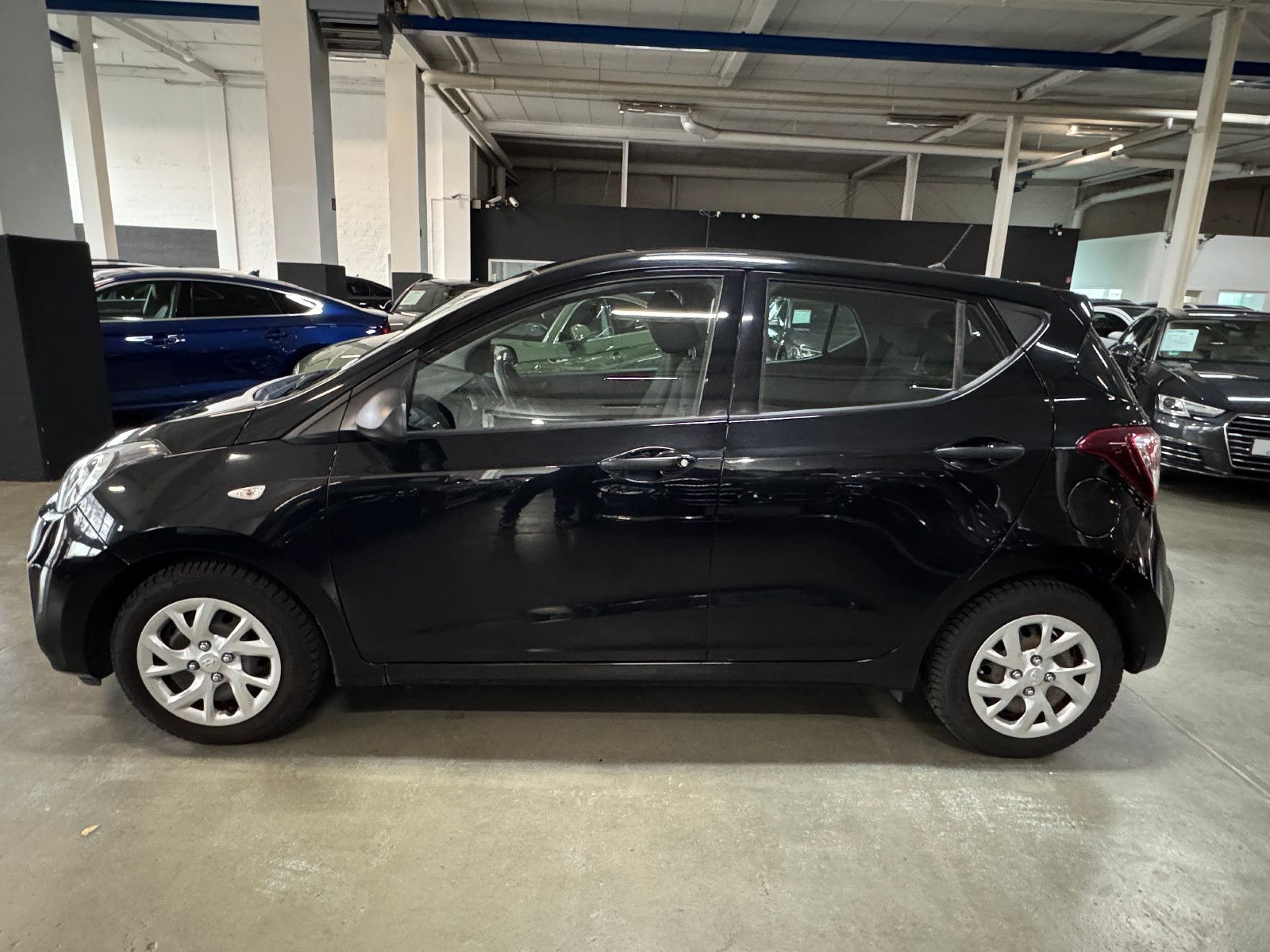 Fahrzeugabbildung Hyundai i10 CLASSIC FACELIFT MODELL TÜV BIS 03.2027