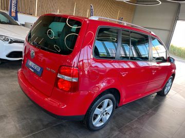 Volkswagen Touran Highline Aut.*1.Hand*TÜV NEU*7 Sitze*AHK*