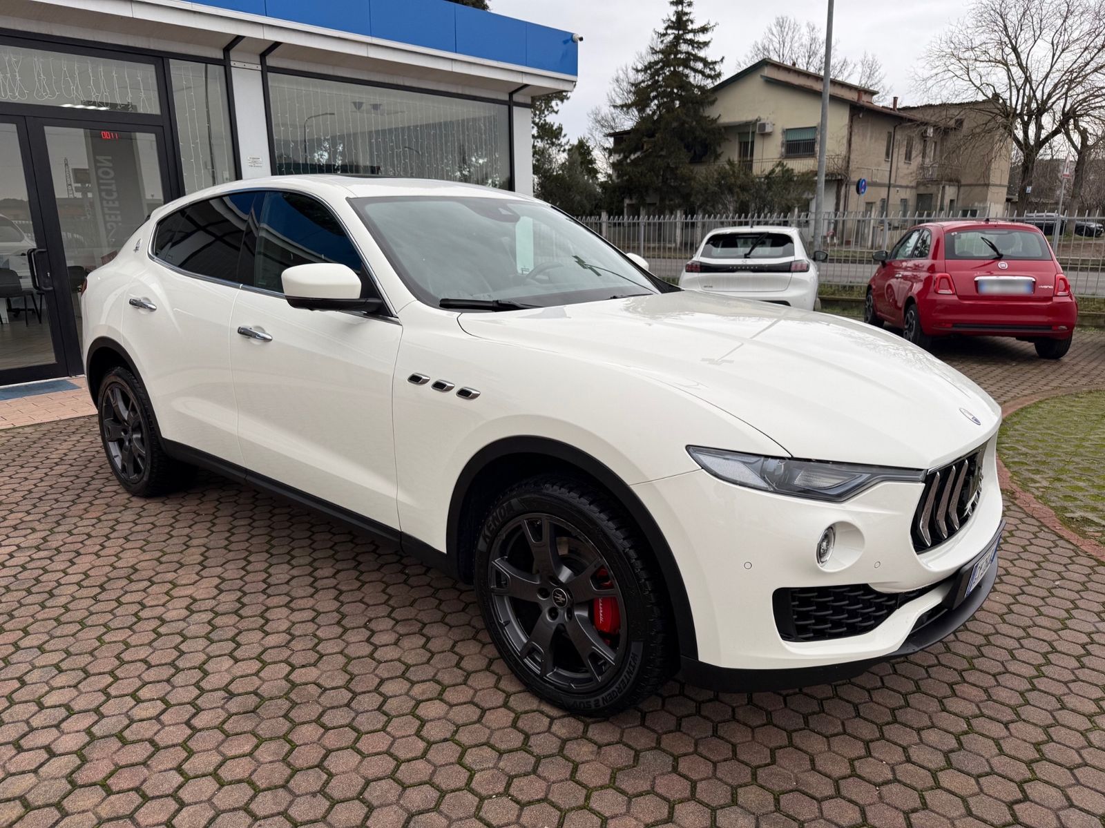 Maserati Levante V6 AWD Granlusso imagem 2