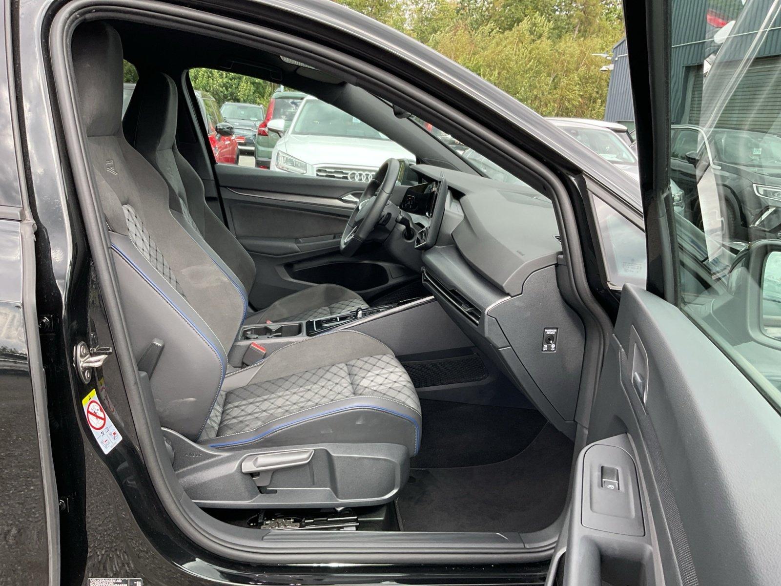 Volkswagen Golf VIII Variant 1.5 eTSI R-Line ACC LED SHZ, миниатюра 11