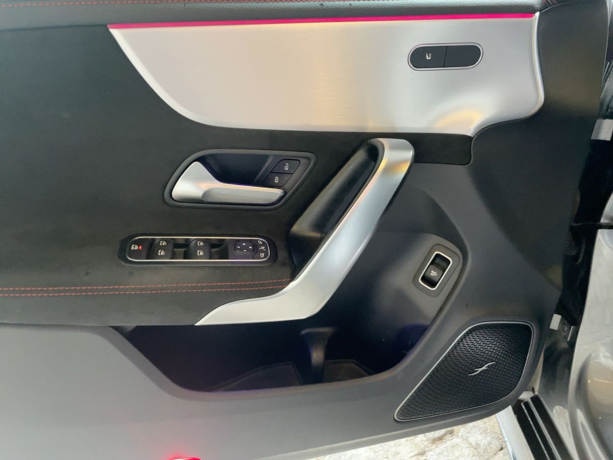 Fahrzeugabbildung Mercedes-Benz CLA 45 S 4M AMG/Night/360°/HuD/19''