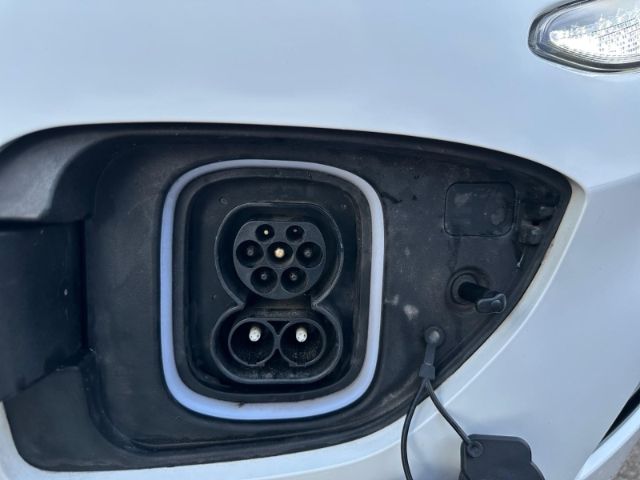 Fahrzeugabbildung Hyundai KONA Trend Elektro 11KW OBC+NAVI+ Soundsystem LE