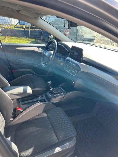 Ford Focus Cool&ConnectKomfort-Paket Navi LED APS AHK