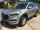 Hyundai Tucson blue Classic 2WD, Navi, Rückfahrkamera,..