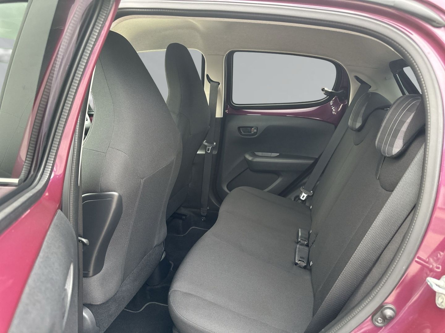 Fahrzeugabbildung Peugeot 108 Style 1.0 +Notbremsass. +Tel.-Vorb. +Berganf