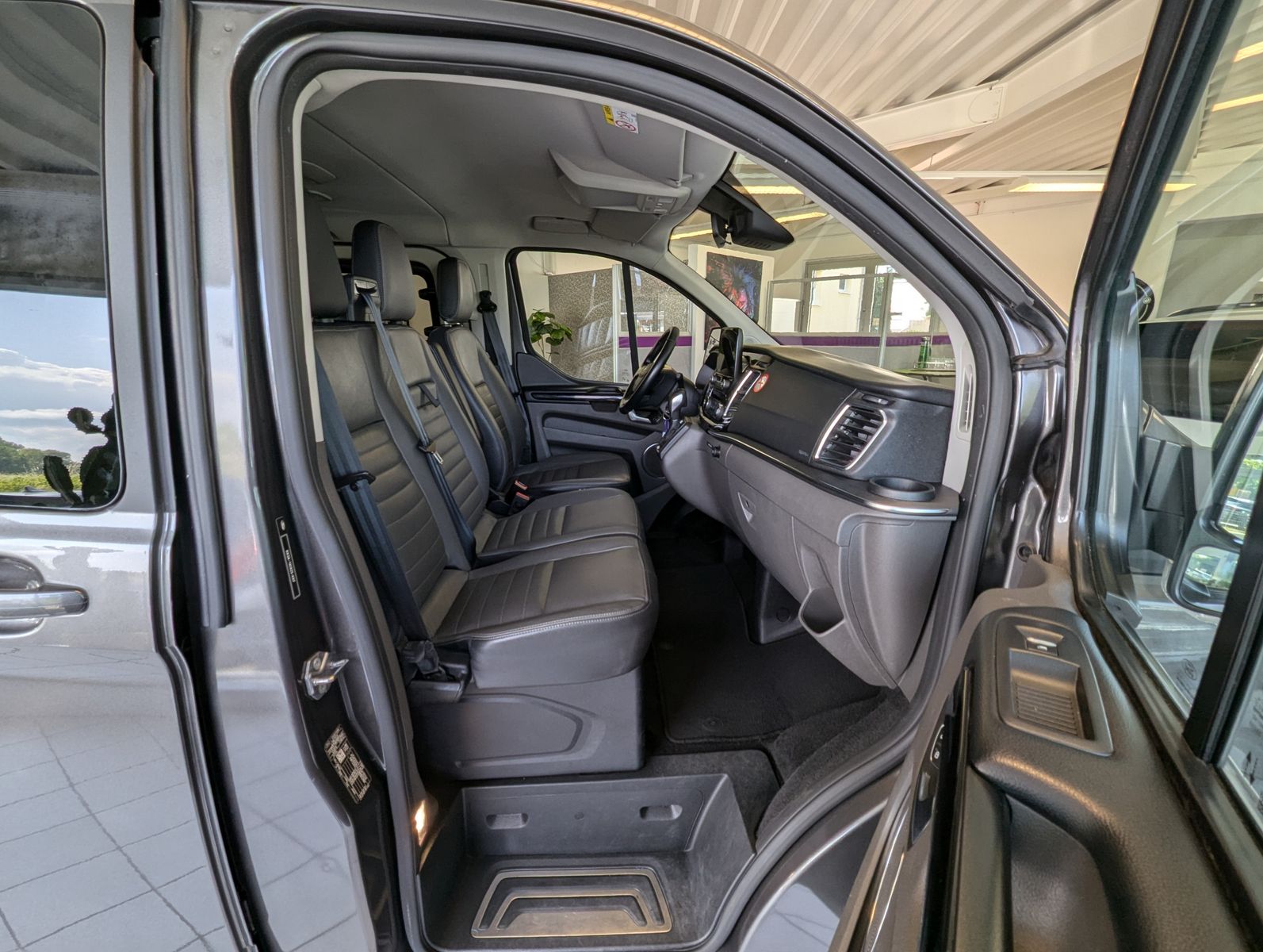 FORD Tourneo Custom 320 L2 Aut. Titanium 9-Sitze Cam - Image 15