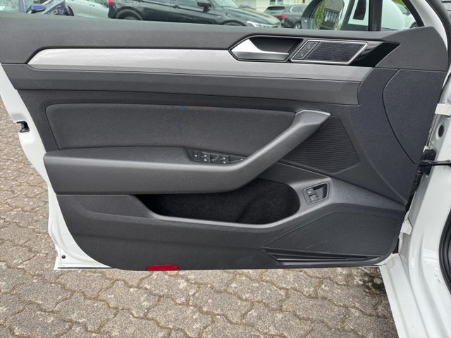 Passat Variant GTE 1.4 TSI DSG LED Navi Climatro