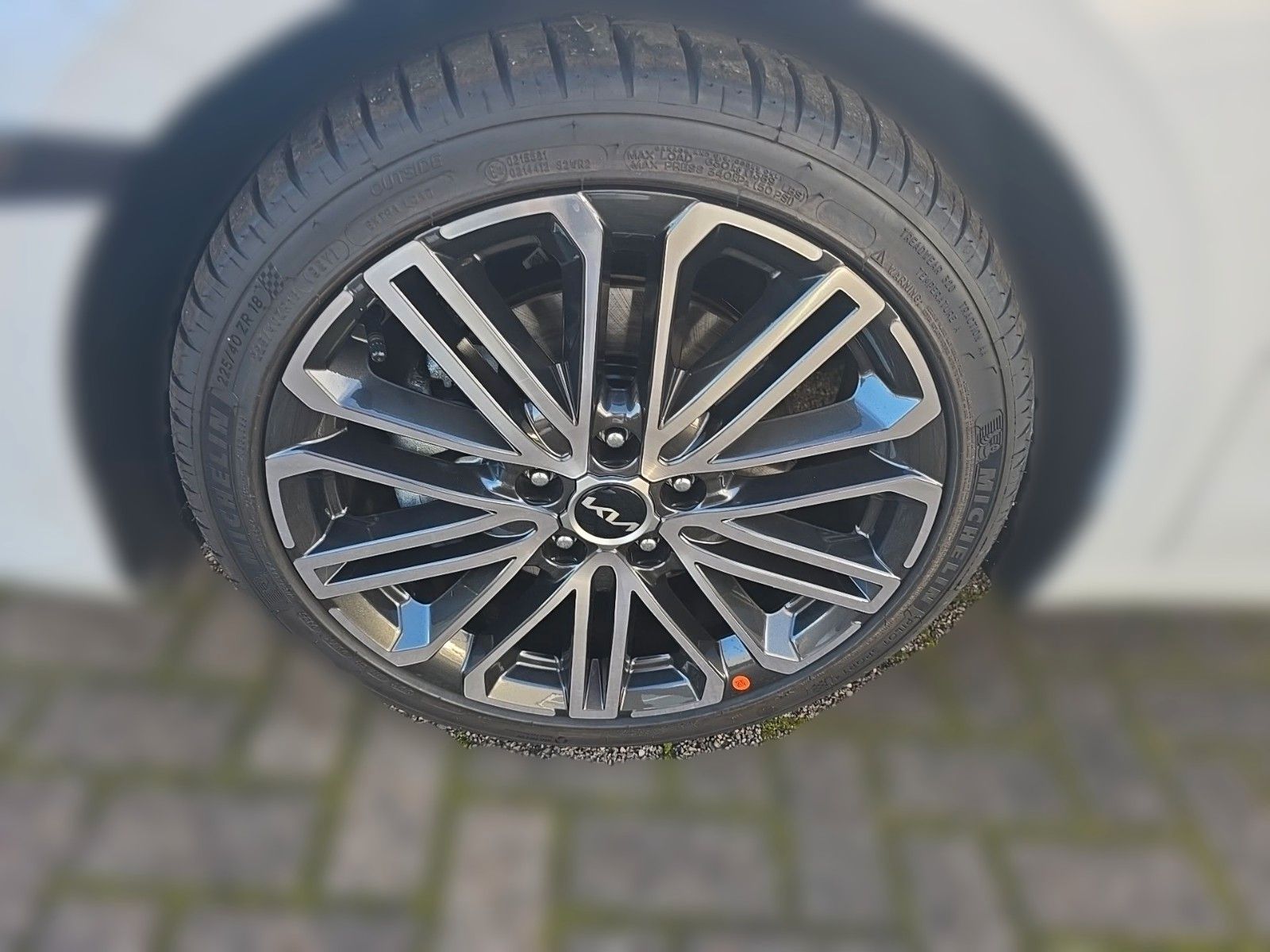 Fahrzeugabbildung Kia CEED_SW 1.5T 140 DCT7 GTL TEC 18Z