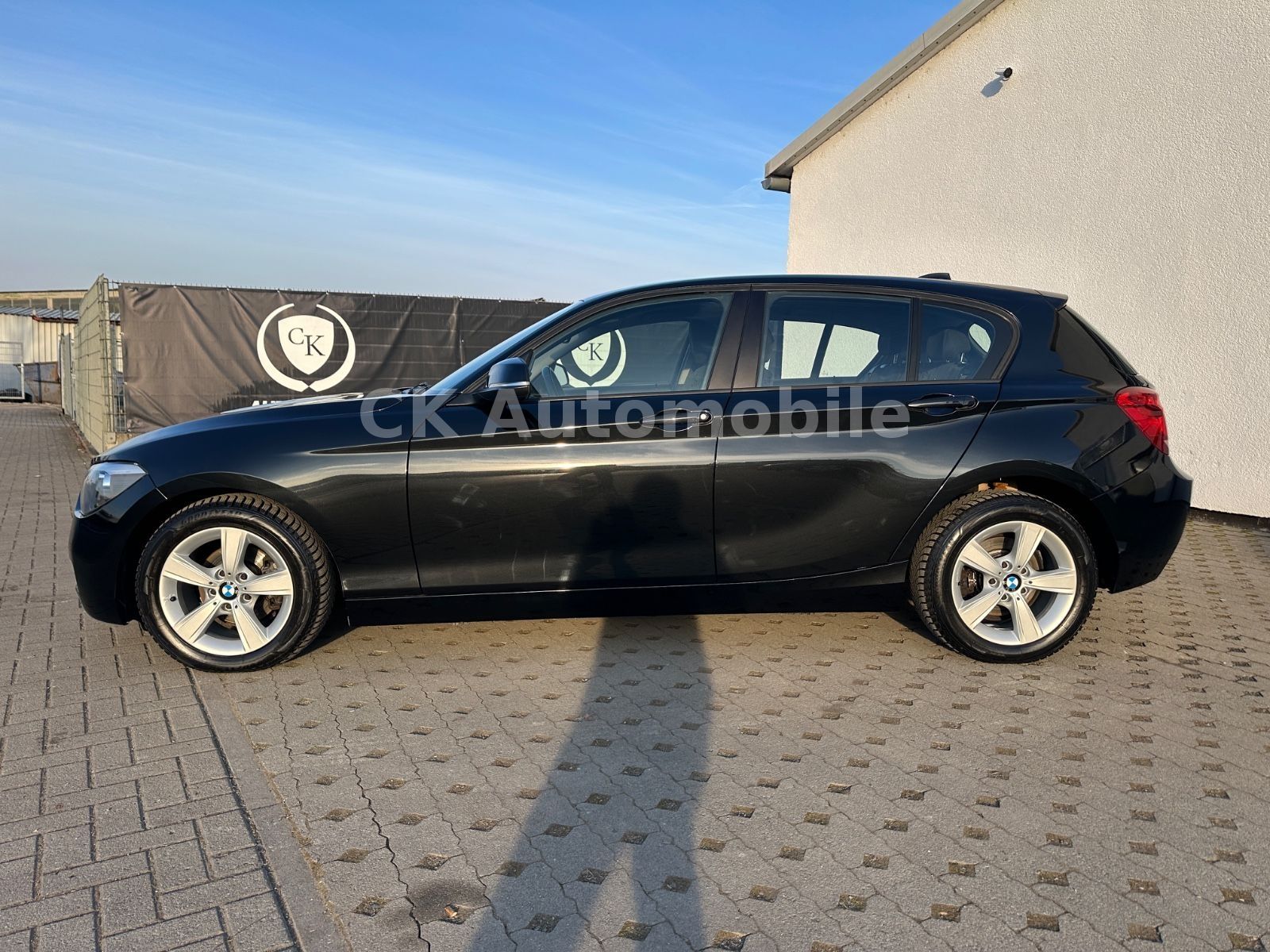 Fahrzeugabbildung BMW 116d  5-trg./Navi/Klimaautomatik/SHZ/PDC