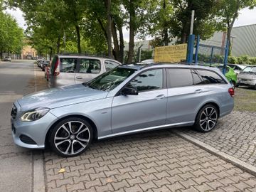 Mercedes E 220 - 4
