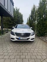 Mercedes-Benz S 500 4MATIC + Vollaustattung+Head Up+Nachtsicht - Mercedes-Benz S 500 mit Benzin-Antrieb: Weiß