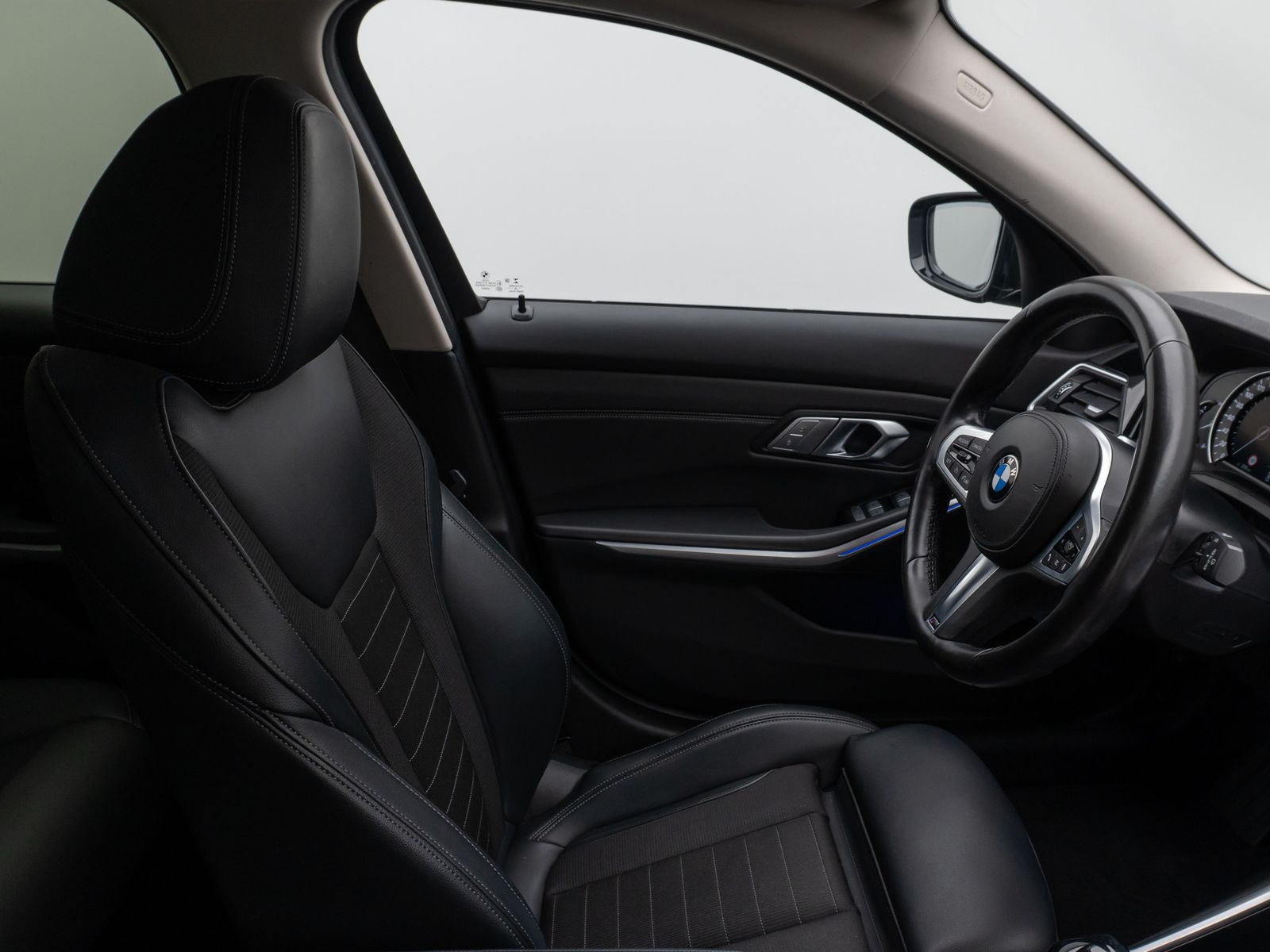 Fahrzeugabbildung BMW 330d xD SportLine Kamera CockPit+HUD Lordos LED