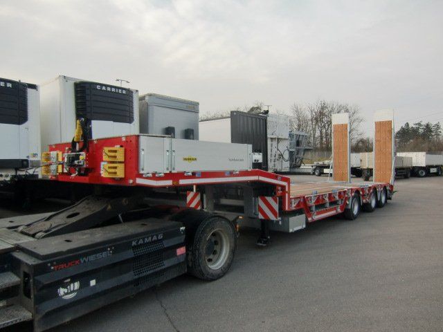 Humbaur HTSK 30 schräg, 3-Achs Tieflader, Radmulden, Li